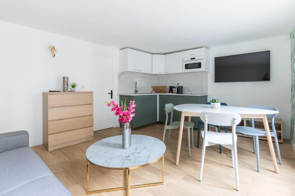 Grands Boulevards 42 Appartement Cosy 1 Br-4P Париж Екстер'єр фото